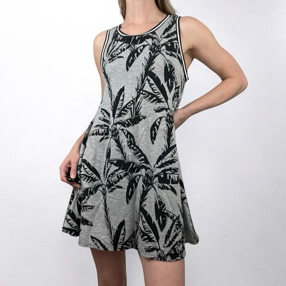 Forever 21 Grey and Black Tropical Leaf Print Soft Mini Dress